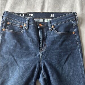 Blue Skinny Jeans with Golden Stitching